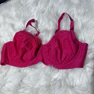 Deesse pink bra size 42C